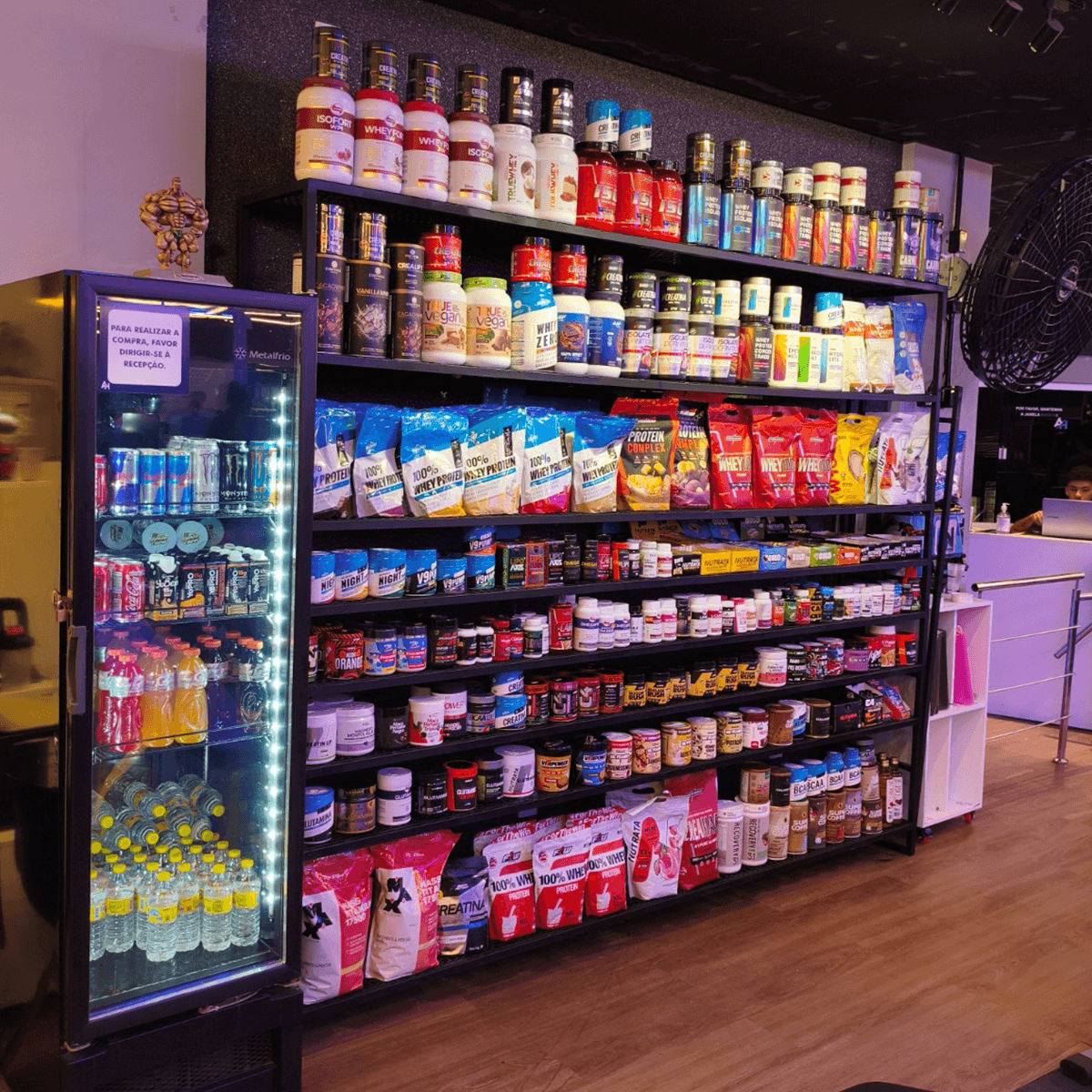 1200x1200---CENTRO---_0007_b8d9f19e-e612-47f2-be2d-9480084505ad