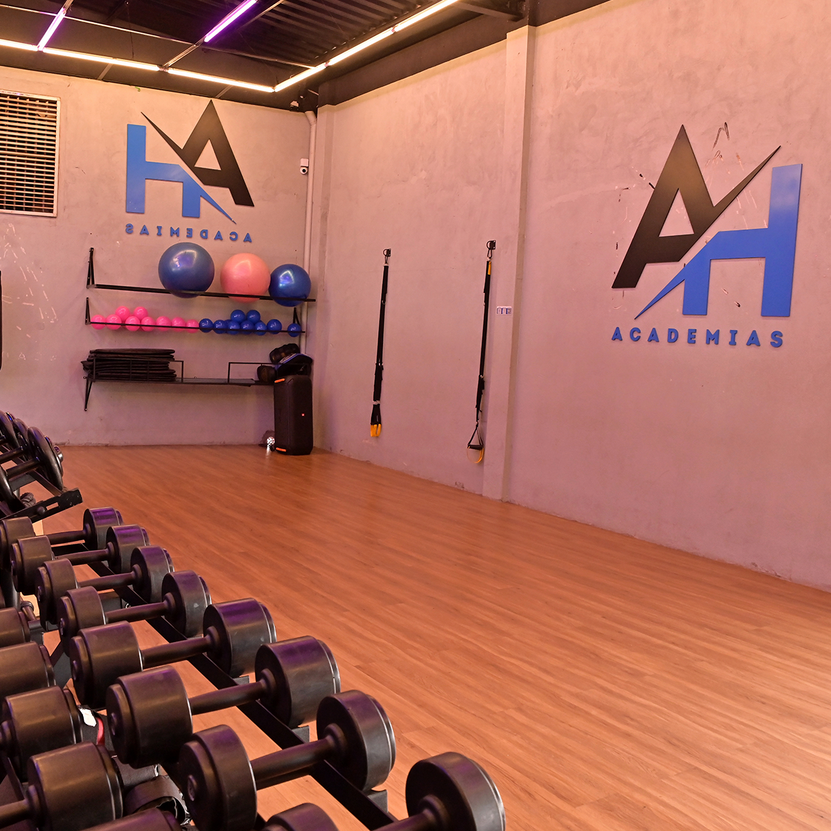 1200x1200---Jd-VITORIA---_0004_DSC_5807