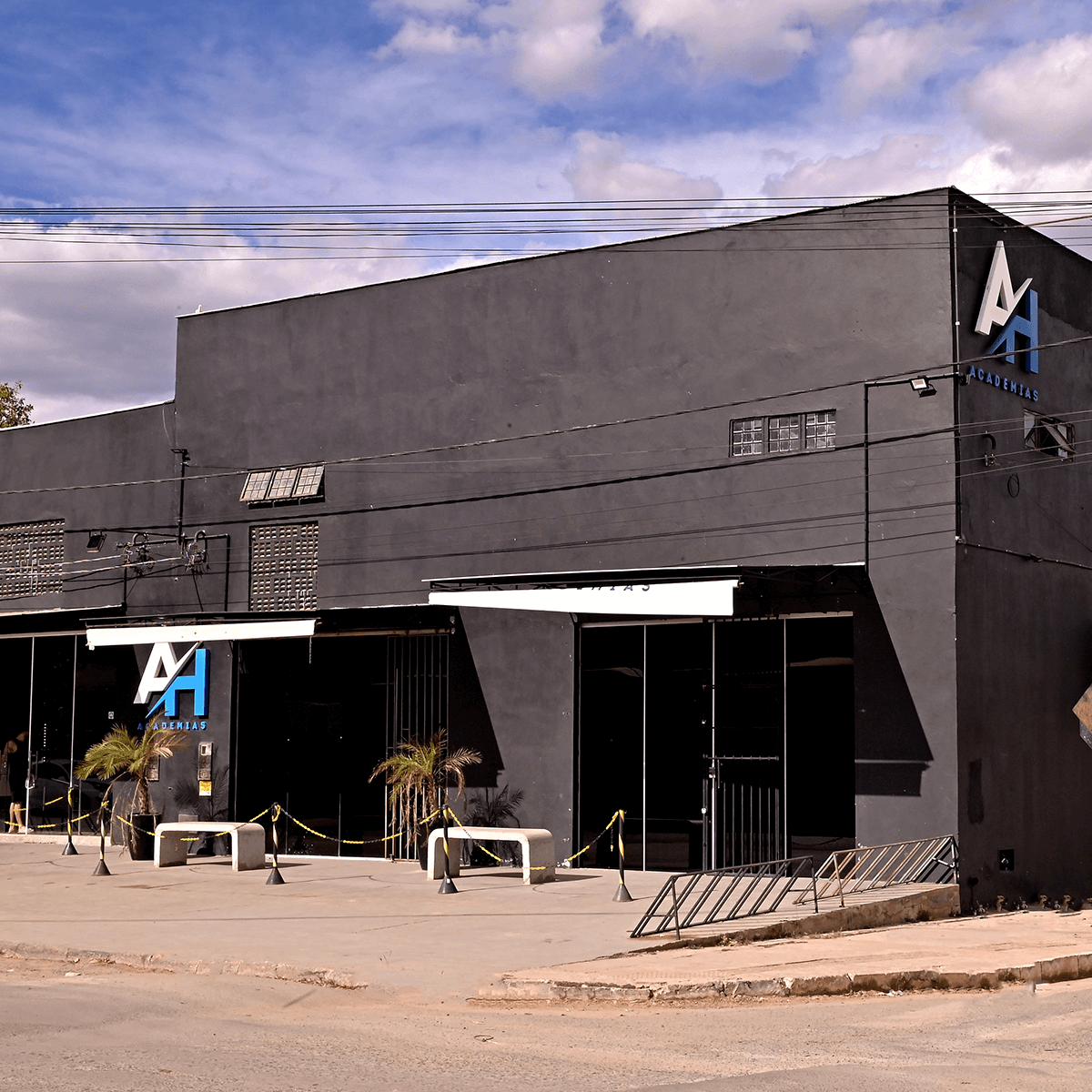 1200x1200---LOT-SAO-PAULO---_0006_fachada-unidade-LT-São-Paulo