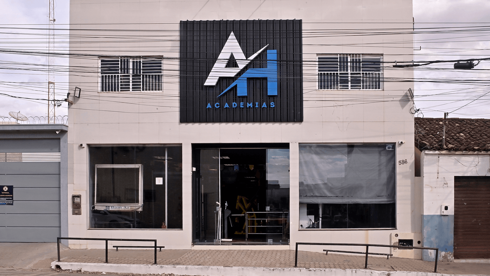 1920x1080--_0002_fachada-unidade-CENTRO-2